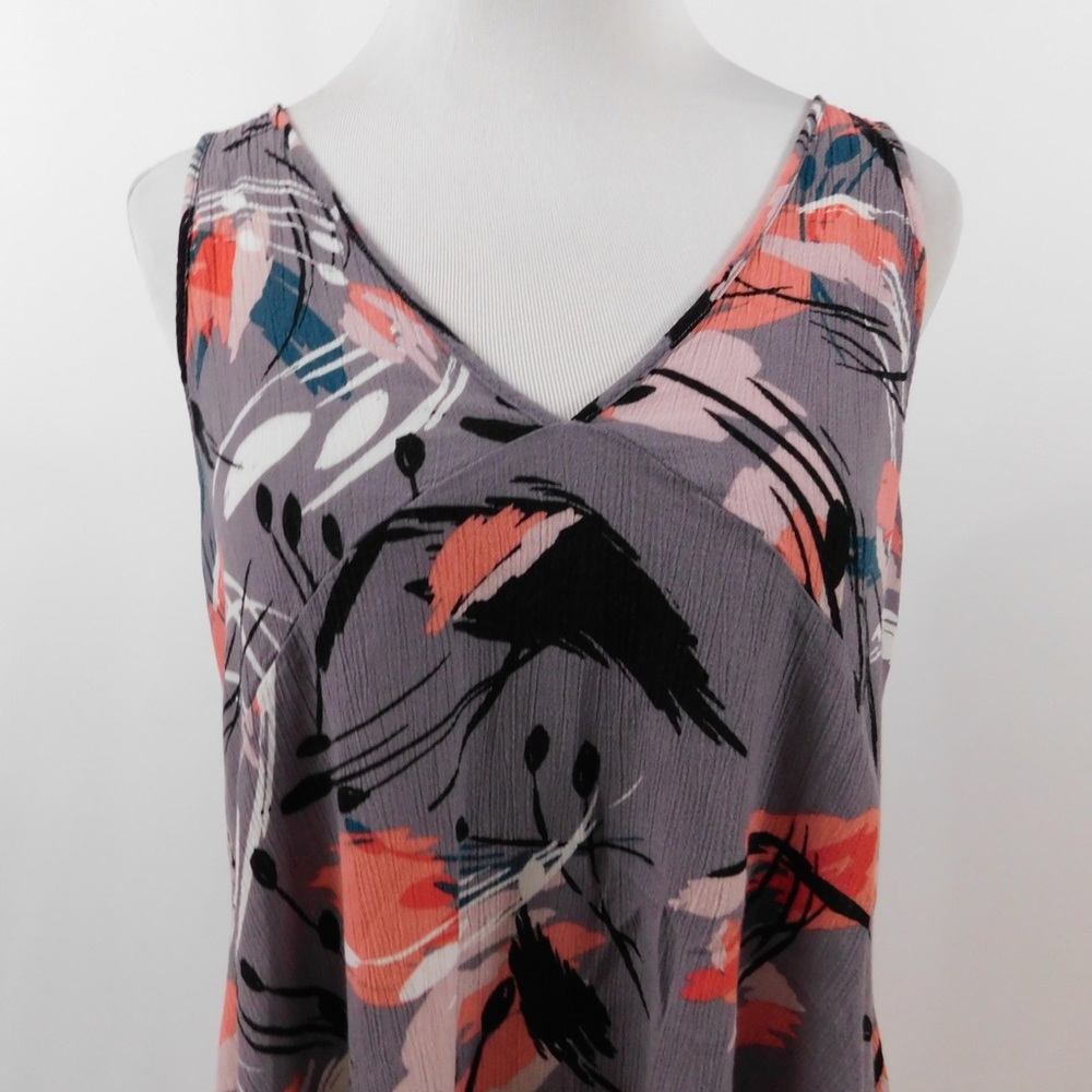 Lush Grey Floral Tank Top - Picture 3 of 6